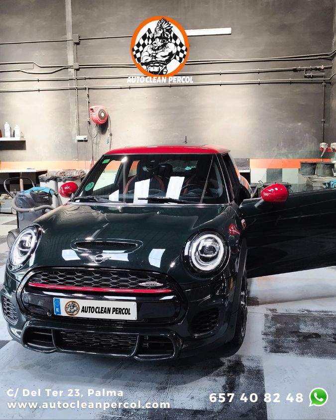 limpieza profesional de coches en Mallorca